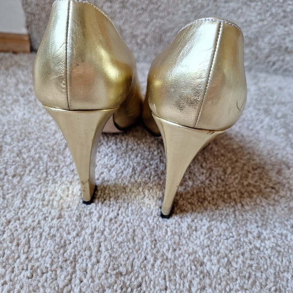 Escada Womens Gold Metallic Pointed Toe Heels. Size 5.5 - Picture 9 of 10